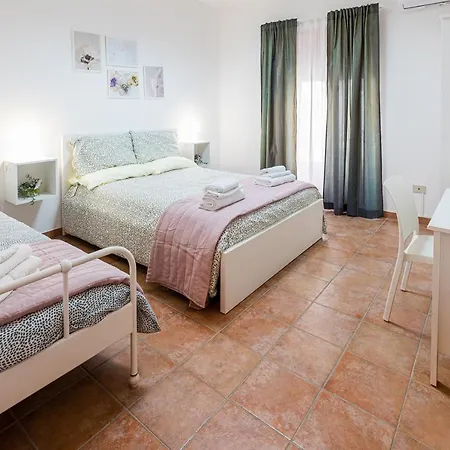 Casa Del Corso Motta Camastra